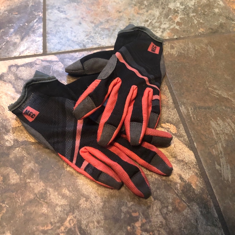 MEC Mountain Biking Blitz Gloves